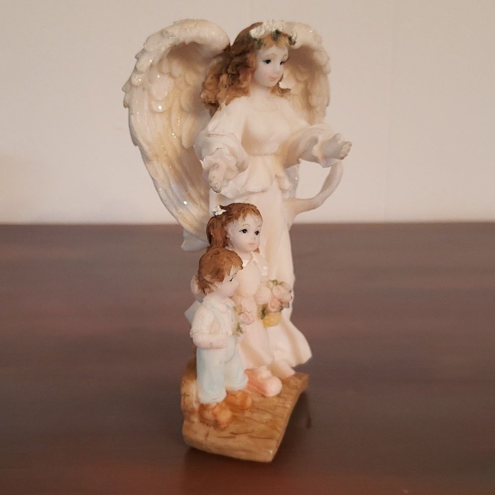 Vintage Glittery Resin Guardian Angel with Children Boy and Girl - Picture 5 of 10